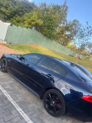 JAGUAR XE 2.0 16V INGENIUM P250 GASOLINA R-SPORT 4P AUTOMÁTICO JAGUAR XE 2.0 16V INGENIUM P250 GASOLINA R-SPORT 4P AUTOMÁTICO
